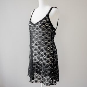 Elegant Black Lace Chemise